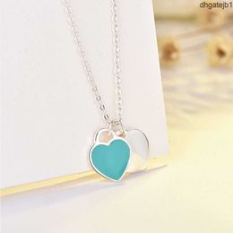 Pendant Necklaces Designer Tiffanyisn Necklace Fashion Simple Oil Drip Enamel Red Blue Pink Tricolour Heart t Family Collarbone Chain Womens Jewellery Gift with Bo
