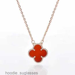 Brand 15mm Clover Necklace Fashion Charm Single Flower Cleef Necklace Luxury Diamond Agate 18k Gold Designer Necklace for Women Bwgsr