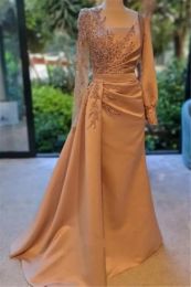 Modest Long Sleeve Mother of Bride Groom Dresses Sheer Jewel Neck Appliqued Sequined Satin Long Mother Evening Formal Occasion Gown