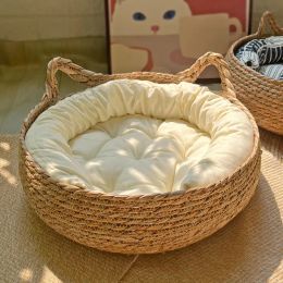 Mats OUZEY Rattan Weaving Cat Basket Pet Cat Bed With Cushion Soft Warm Puppy Kitten Bed Donut Round Comfortable Sleeping Cat House