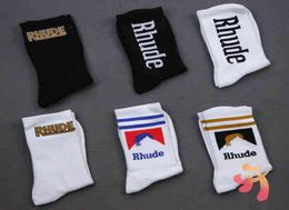 Simple Letter High Quality Cotton European American Street Trend Men and Women Rhude Couple In-Tube Socks 2022 elite branded8586606