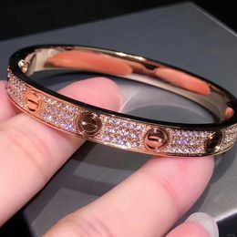 Original 1to1 Cartres Bracelet V Gold High Edition Wide All Sky Star Womens Thick Plating 18K Rose Fashion Light Luxury Full Diamond Couple 76Q2 76Q2