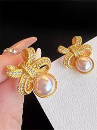 French Vintage Bow Pearl Earrings for Women's High-End Palace Light Luxury Charm Jewelry Trend