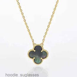Brand 15mm Clover Necklace Fashion Charm Single Flower Cleef Necklace Luxury Diamond Agate 18k Gold Designer Necklace for Women Ba0ok