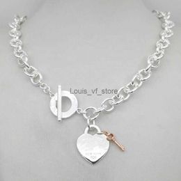 Pendant Necklaces 2024 Fashion Jewelry Designer Classic Design Womens Silver Tf Style Necklace Chain S925 Sterling Key Heart Love Egg Brand Charm n 2t41 H24227