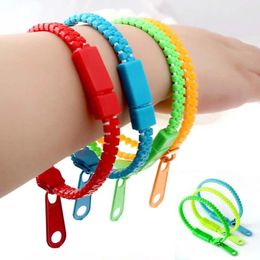 Link Bracelets Toy Colourful Rainbow Mix Colour Jewellery Zip Gifts For Kids 5PCS Eco-friendly Plastic Bangles Zipper Bracelet