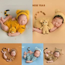 Sets Newborn Photography Costume Tiger Hat + Doll + Onesie 3Piece Set Studio Photograph Props Boys And Girls Baby Photos Clothing