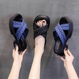 Slippers Summer 2024 Korea Style Fashion Beach -Strap Female Sandal Platform Buckle Shoes Woman Sandalias Footwear