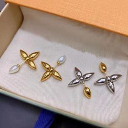 2024 New Fashion Accessories Stud Stud Designer Brand Luxury Fashion Stud Earrings 4-Leafs Jewellery For Women High Quality Street Earring Free Ship L033