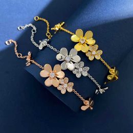 Designer Jewelry Luxury Bracelet Link Chain Vanca Clover Bracelet 18k Rose Gold Glossy Full Diamond Interwoven Multi Flower Luxury Bracelet