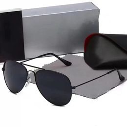 Designer Sunglasses for Men Women Luxury Aviator Sunglassess Black Frame Mens Womens Sonnenbrille Eyewear Metal Lenses Summer Travel Beach