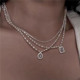 Female Banquet French Super Fairy Natural Pearl Pendant Necklace Temperament Simple Light Luxury Clavicle Chain Necklaces282D