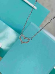 Pendant Necklaces 925 Sterling Silver Love Series Popular Diamond Clavicle Necklace Valentines Day Designer Jewellery 2023 New H24227