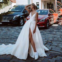 Стильные длинные свадебные платья больших размеров с V-образным вырезом, атласными рукавами и открытой спиной, с разрезом и скользящим шлейфом, свадебные платья на заказ.