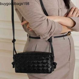 Bottegvenetas Loops Bags Divani New Style Small Square Bag Leather Knitted Black Backpack Crossbody Mobile Phone Single Shoulder Camera Womens rj