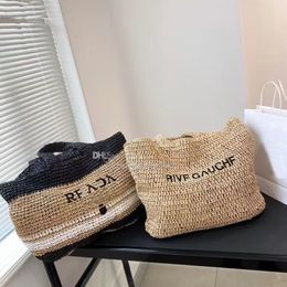 Vegetable basket hollowed out woven shopping bag fashionable and environmentally friendly embroidered letters on straw street port2920