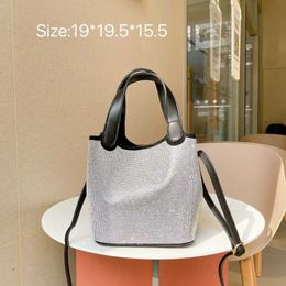 Shoulder Bags Bag Women s 2024 New Korean Net Red Contrast Hot Diamond Rhinestone Large Capacity Tote Handheld Single Shoulder Crossbody 240427