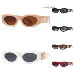 Fashion Miu Womens Sunglasses Personality Mirror Leg Metal Large Letter Design Multicolor SMU09 11WS Brand Glasses Factory Outlet Promotional Special M1U2