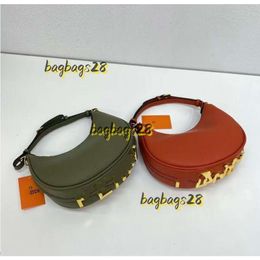 Evening Bags Fashion Women Handbag Luxury Leather Designer Chain Shoulder Bag Bottom Letters Handbags Vibe Ava Designer Graphy Ins Tote Bags Size 2024