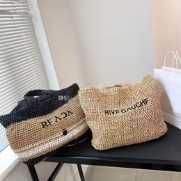 Vegetable basket hollowed out woven shopping bag fashionable and environmentally friendly embroidered letters on straw street port222q