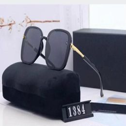 2021 High quality summer fashion vintage sunglasses women Brand designers womens ladies sun glasses with cases no box267n