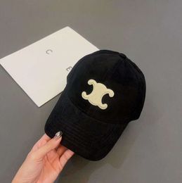 Celns Baseball Cap Designer Beanie Hat Womens Fashion Washable Denim Duck Tongue Mens Sports Embroidery Sunvisor Hat2024 ho