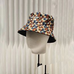 Fashion Designer Women's Bucket Hat Plaid Letter Caps For Men Summer Street Sun Protect Hats