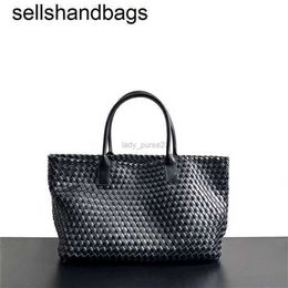 Totes Hobo Cabats Bag BottegVenets 7A Bag Woven Cloud Bags Large Woven Classic Lady Purse Leather Capacity Handbag Fashion Universal Womens Sheepskin Basketwqw