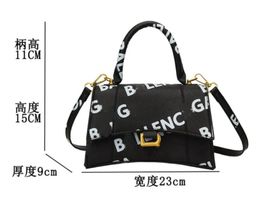 Women Bags 2024 New Korean Classic Fashion Versatile Letter Printing One Shoulder bag Crossbody GRIL handbag AAA