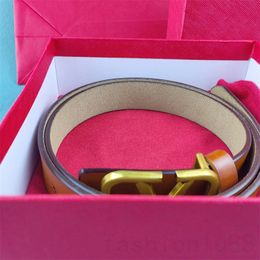Designer belt men luxury belts for women outdoor shopping 2.5cm trendy wear waistband modern with gold plated letter unisex leather belts YD016 C4