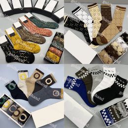Luxury Mens Womens Socks Five Pair Sports Socks Fashion Letter Printed Embroider Socks With Box