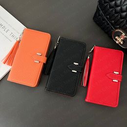 Classic Retro Carriage Wallet Phone Case for iPhone 15 14 13 12 11 Pro Max Premium Leather Shockproof Folio Letter Designer Shockproof Cellphone Cover