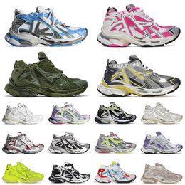 2024 Top Quality Track Runners 7.0 Designer Dress Shoes Vintage Old Mens Women Olive Graffiti Pink Black White Men Tracks Trainers Sneakers 35-46