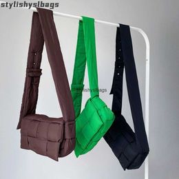 Shoulder Bags 2022 New Space Cotton Handbag Shoulder Bag for Women Small Padded Cassette Ladies Quilted Shopper Bags Messenger Bag343a