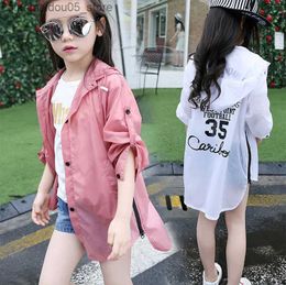 Rash Guard Shirts Korean childrens clothing 2023 Summer Sunscreen clothing Junior girls jacket Solid color Top grade teenage girls jacket Q240227