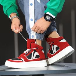 Mens Hightop Sneakers Fashion Sports Skateboard Shoes Men Comfortable Platform Designer Man zapatillas hombre 240219