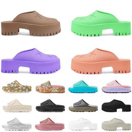 Popular styles Women Men Platform Slides Sandals Famous Designer Womens Slippers White Black Red Pink Brown Summer Fashion Outdoor Casual Embroidered Shoes