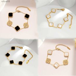 Bracelets Classic Designer Bracelet Women Fashion Bracelets 4/four Leaf Clover for Woman Men Chain Jewelery 240228