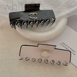 Headwear & Hair Accessories designer Luxury Barrettes Designer Womens Girls C-Letter Hairpin Brand Classic Hairclips Fashion Black Shark Clips White K9U6