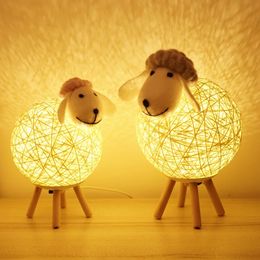 Cute Sheep LED Night Light Handwoven Animals Lampshade Moon Children Bedroom Sleep Lamp USB Bedside Decoration Drop 240220