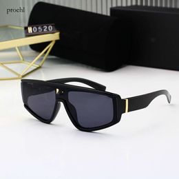 designer sunglasses New Large Box Outdoor Sunshade Sunglasses for Women's One-piece Sunglasses, Versatile Glasses