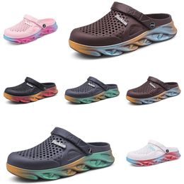 style09 Mens Sandals running shoes leather black white brown green yellow red fashion Slippers outdoor comfortable breathable Slides sports shoe