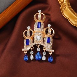 Palace Style Castle Women's Fashionable and Atmospheric Coat, Brooch, Rhinestone Metal Design, Tassel Accessories