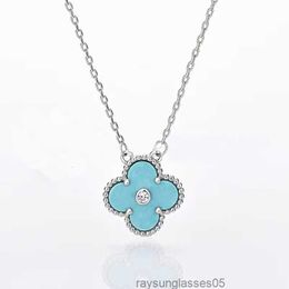 Brand 15mm Clover Necklace Fashion Charm Single Flower Cleef Necklace Luxury Diamond Agate 18k Gold Designer Necklace for Women BR17O