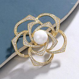 Brooches Luxury Big Pearl Flower Brooch Elegant Rhinestone For Women Pins Party Jewelry Dress Suit Accessories Beauty Corsage