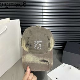 Worn Edge Baseball Cap Casual Designer LoweeeYiewi Caps For Women Letter Fradient Color Mens Hat