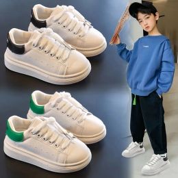 Scarpe da ginnastica per bambini scarpe bianche nuova moda classica per ragazze ragazzi Pu scarpe da ginnastica in gomma patchwork traspirante scarpe da bambino per bambini scarpe casual