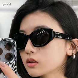 designer sunglasses 2024 New Fashion Internet Celebrity Street Photo Women's Trendy Small Frame Oval Personalised Sunglasses