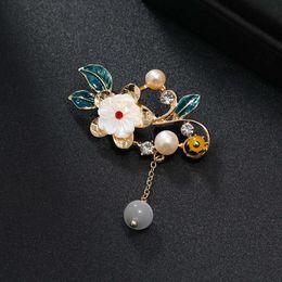 Handmade Flower Pearl Brooch Tassel National Style Butterfly Cheongsam Anti Glare Pin Sweater Accessory Buckle Gift