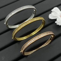 Designer bracelet fashion luxury ladies bracelet with diamonds bolt buckle bracelet casual wear non-allergic material Valentine's Day gift